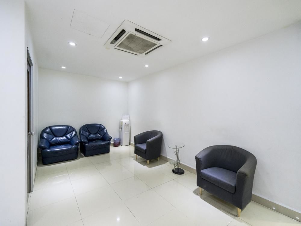Oyo 280 Hotel Dragon Inn Kuala Lumpur Bagian luar foto